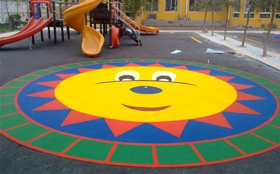 幼兒園塑膠地面多少錢一平方米，高中低三款滿足需求